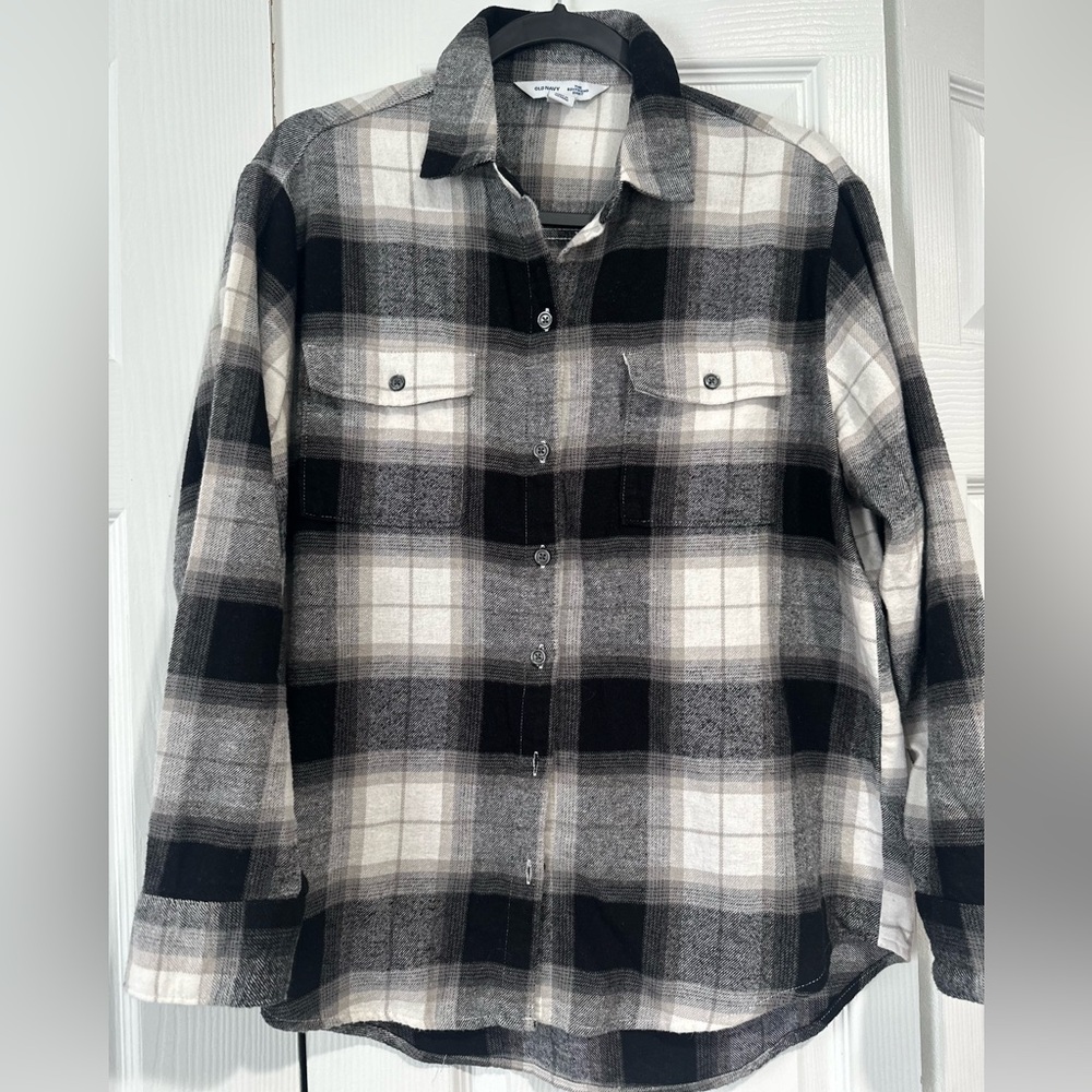 Black and White Plaid Button-Up Shirt
